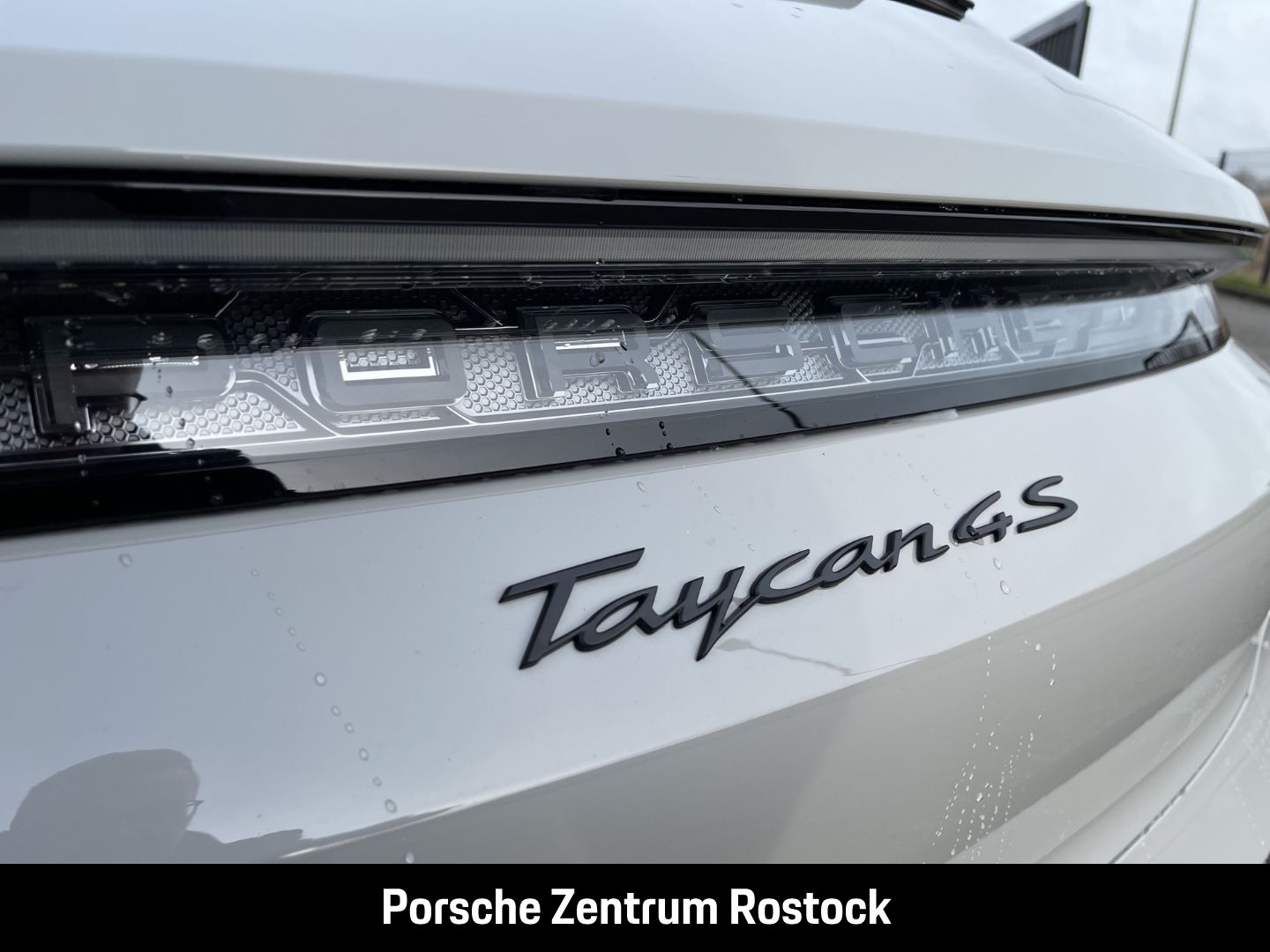 Porsche Taycan 4S Sport Turismo InnoDrive LED-Matrix