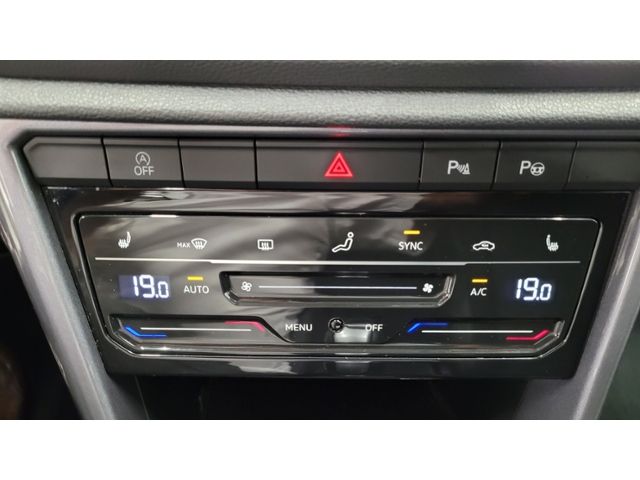Volkswagen T-Roc 1.5 TSI Style DSG - Samsaru's Car Outlet