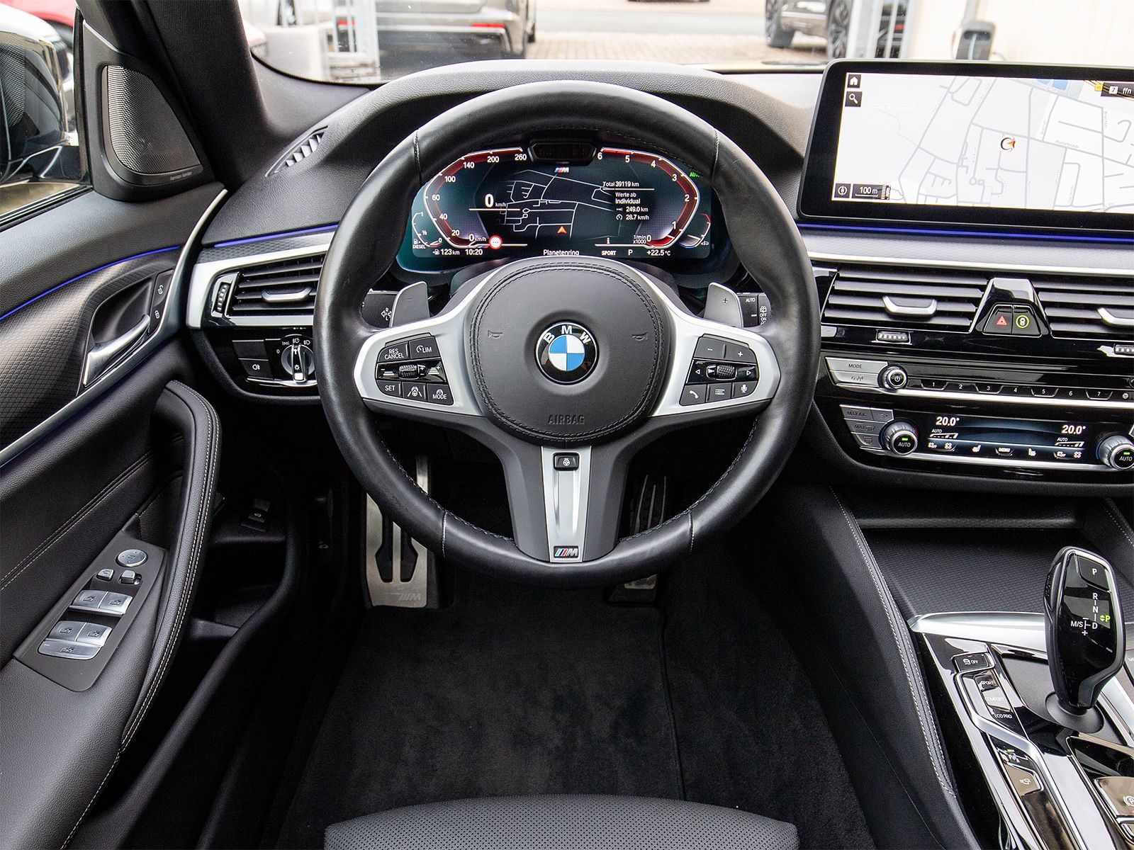 BMW 530d Touring M-Sport 360°StandH.HuD Laser H&K...