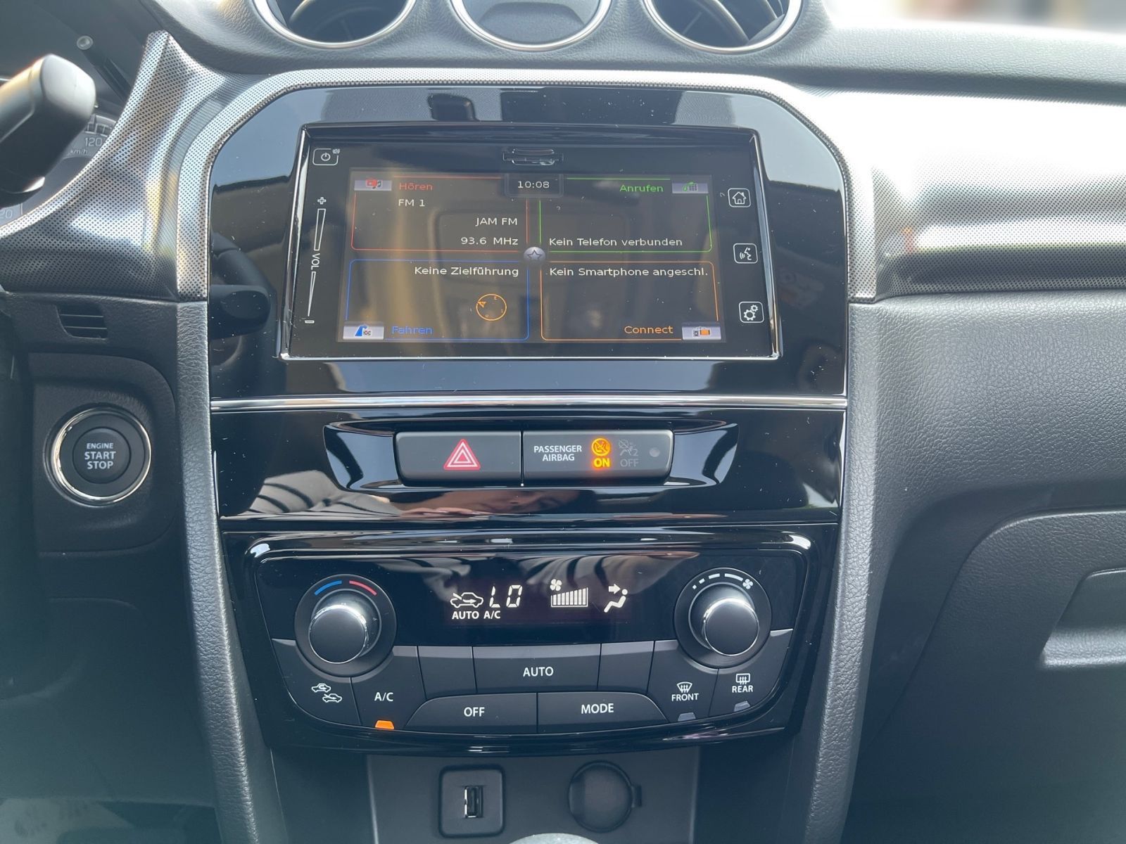 Suzuki VITARA 1.5 COMFORT+ - Samsaru's Car Outlet
