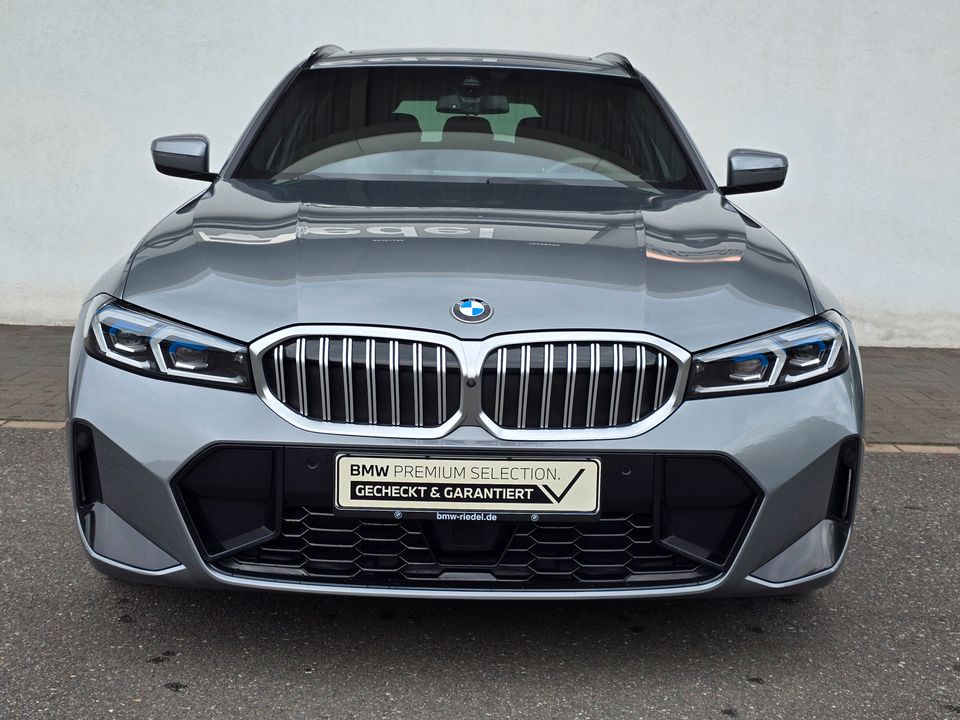 BMW 320d xDrive Touring M Sportpaket*Pano*HIFI*19"LM