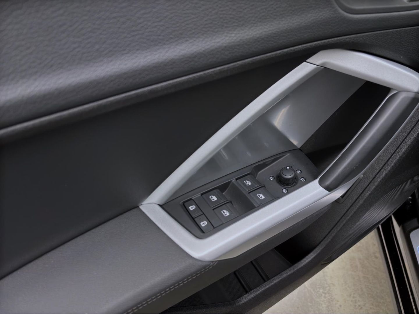 Audi Q3 Sportback 40 TDI Q S LINE - Samsaru's Car Outlet