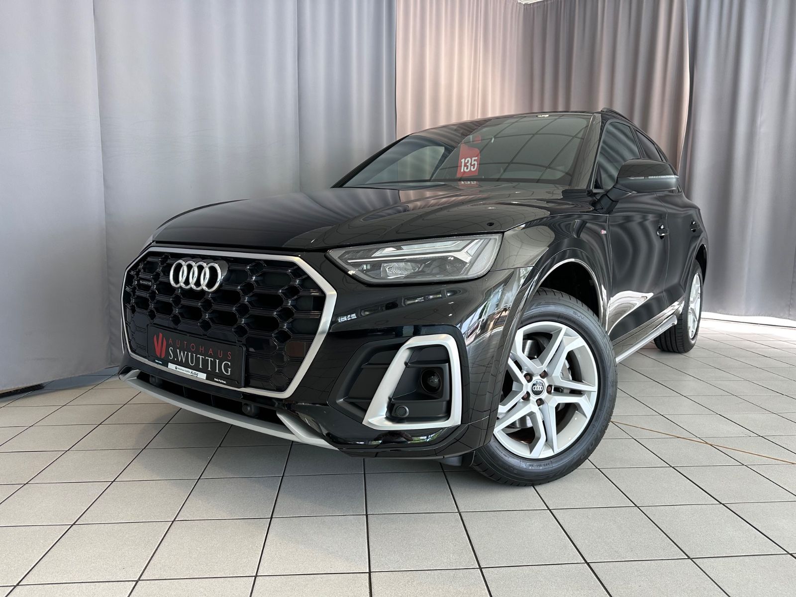 Audi Q5 40 TDI quattro S line - Samsaru's Car Outlet