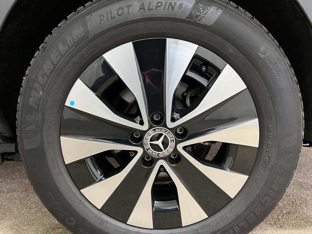 Mercedes-Benz V 300d EditionSport - Samsaru's Car Outlet