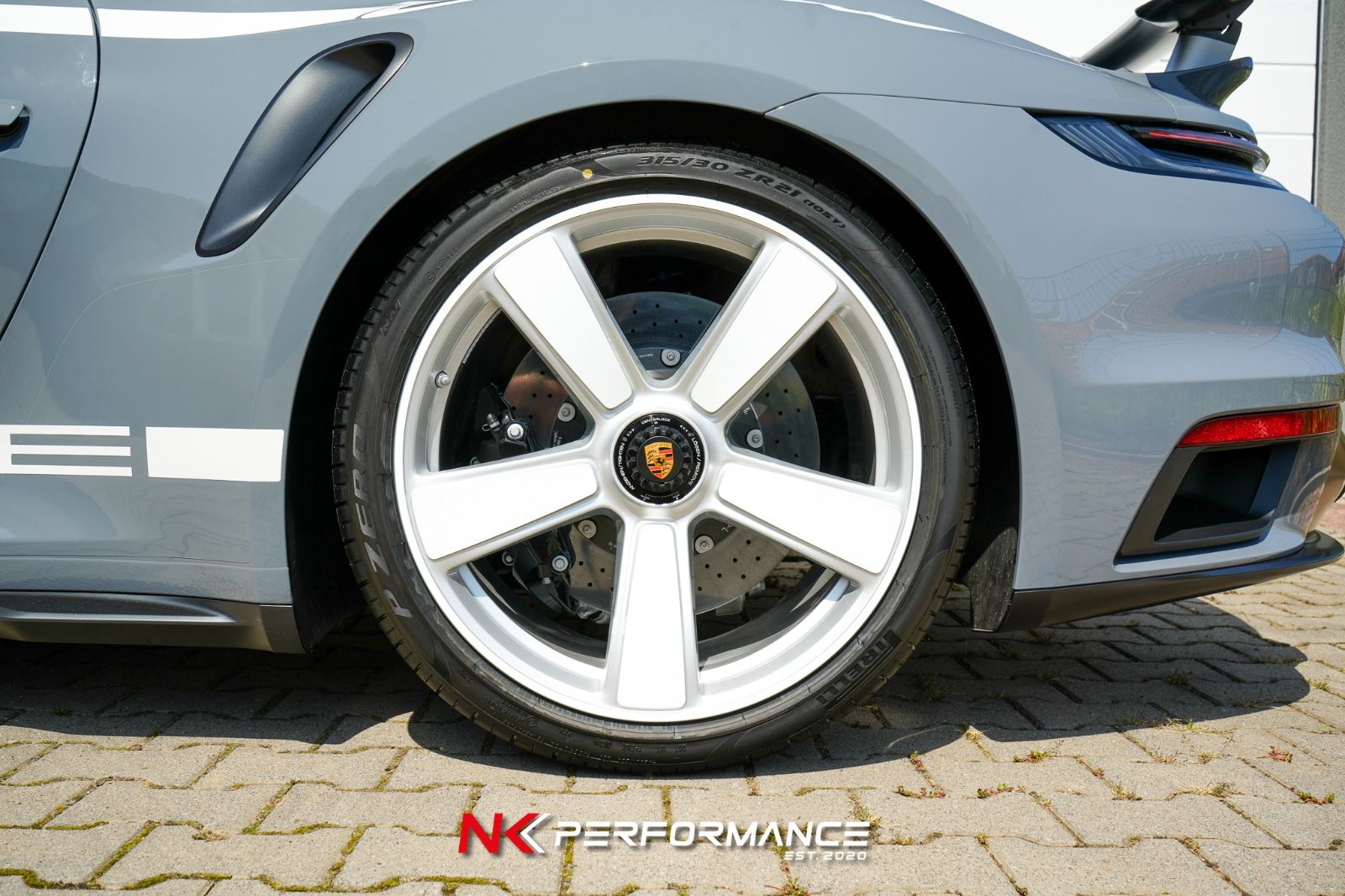 Porsche 992 Turbo 50 Jahre/ HERITAGE / ARKTIKGRAU