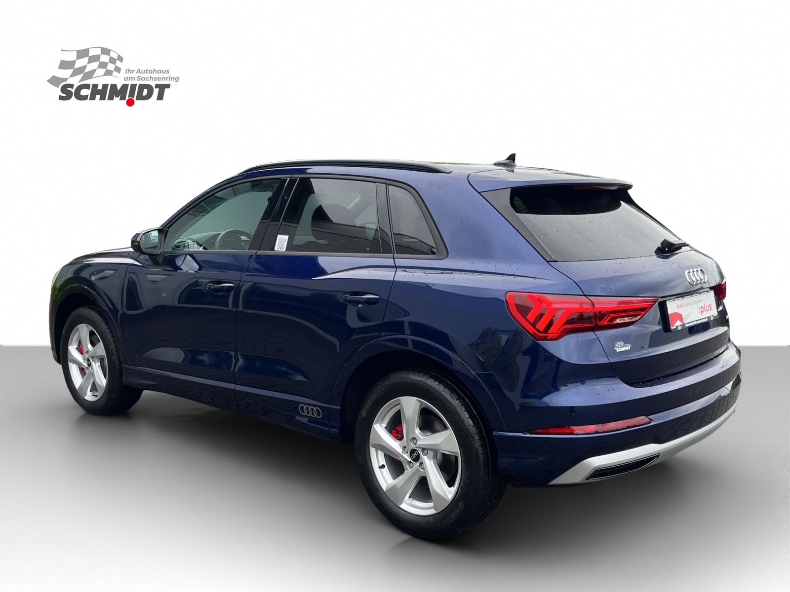 Audi Q3 40 TFSI quattro advanced - Samsaru's Car Outlet