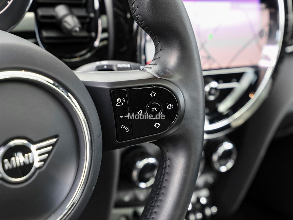 MINI Cooper SE Classic - Samsaru's Car Outlet