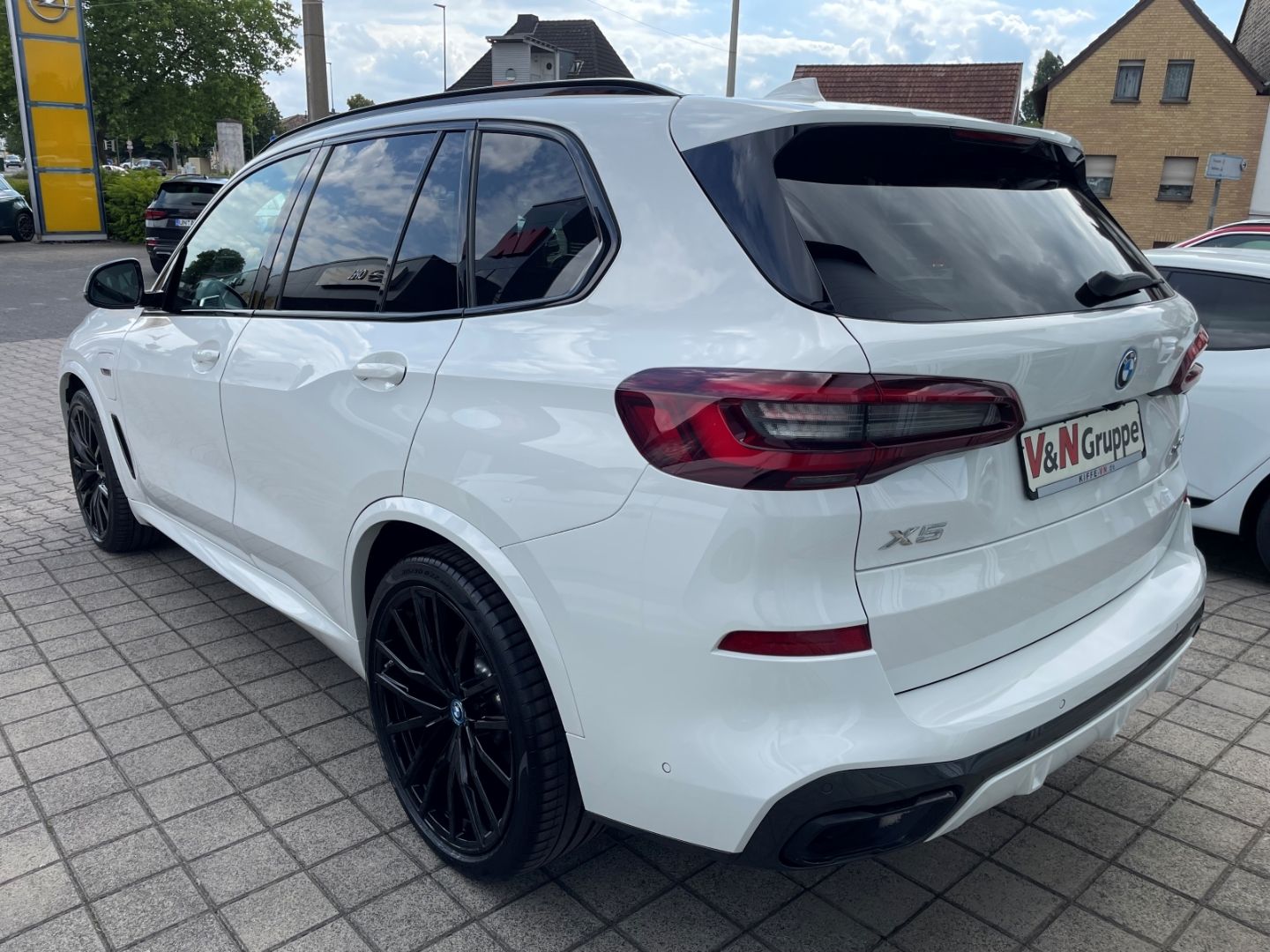 BMW X5 xDrive45e M SPORT PANO LASER PA+ HUD R22 HIFI