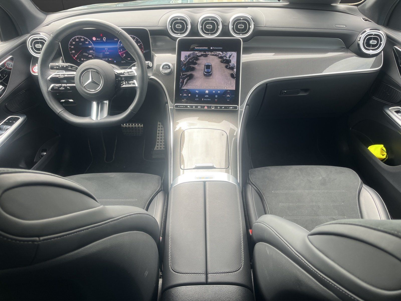 Mercedes-Benz GLC 200 4M AMG+NIGHT+AHK+PANO+360°+DISTR+STHZG++