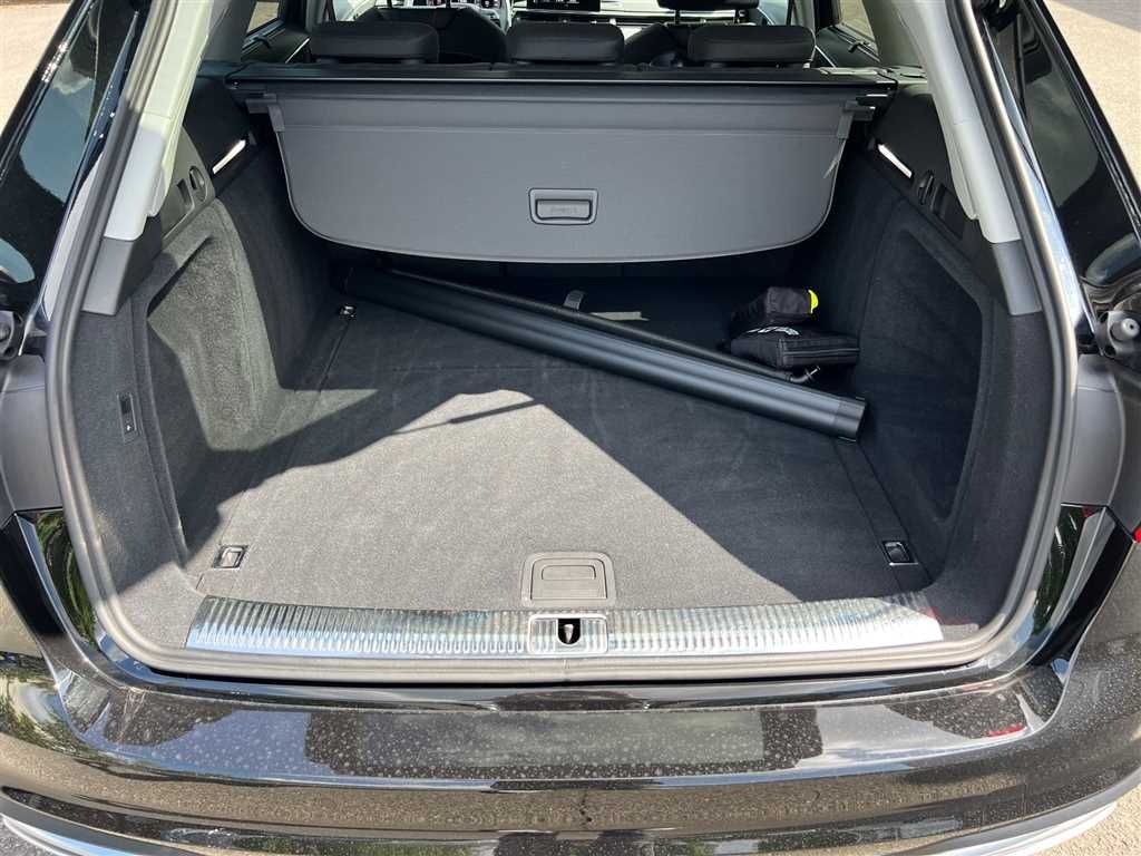Audi A4 Avant 35 2.0 TFSI S-tronic - Samsaru's Car Outlet