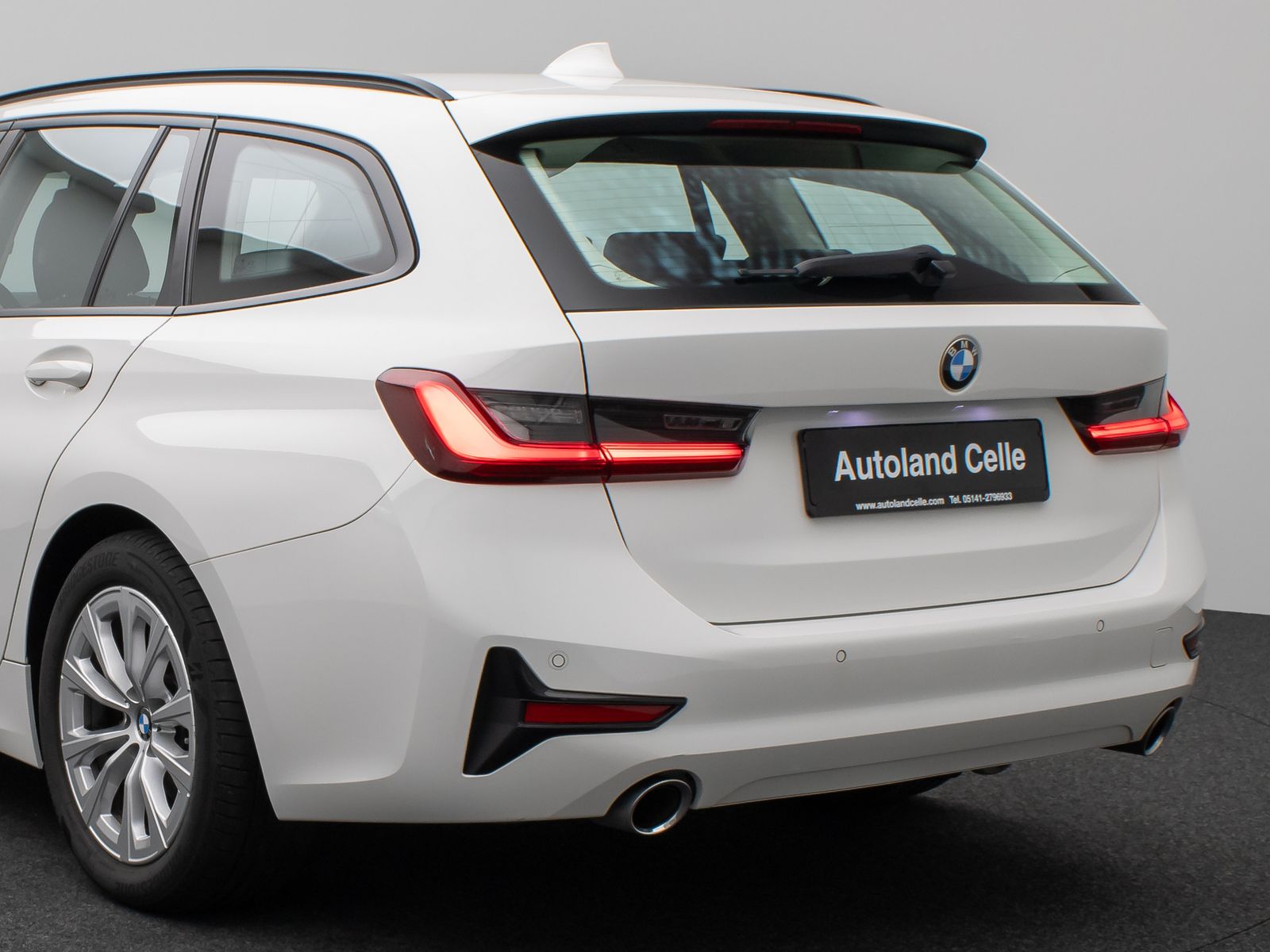 BMW 320d - Samsaru's Car Outlet