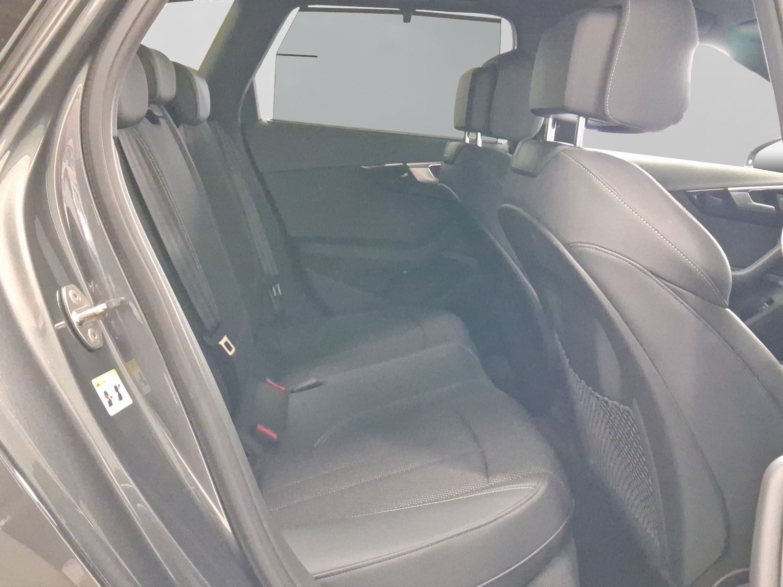 Audi A4 Avant 40 TFSI Q 2x S LINE AHK Virtual LED LM1