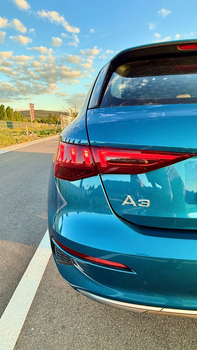 Audi A3 Sportback 35 TFSI edition one S-Line - Samsaru's Car Outlet