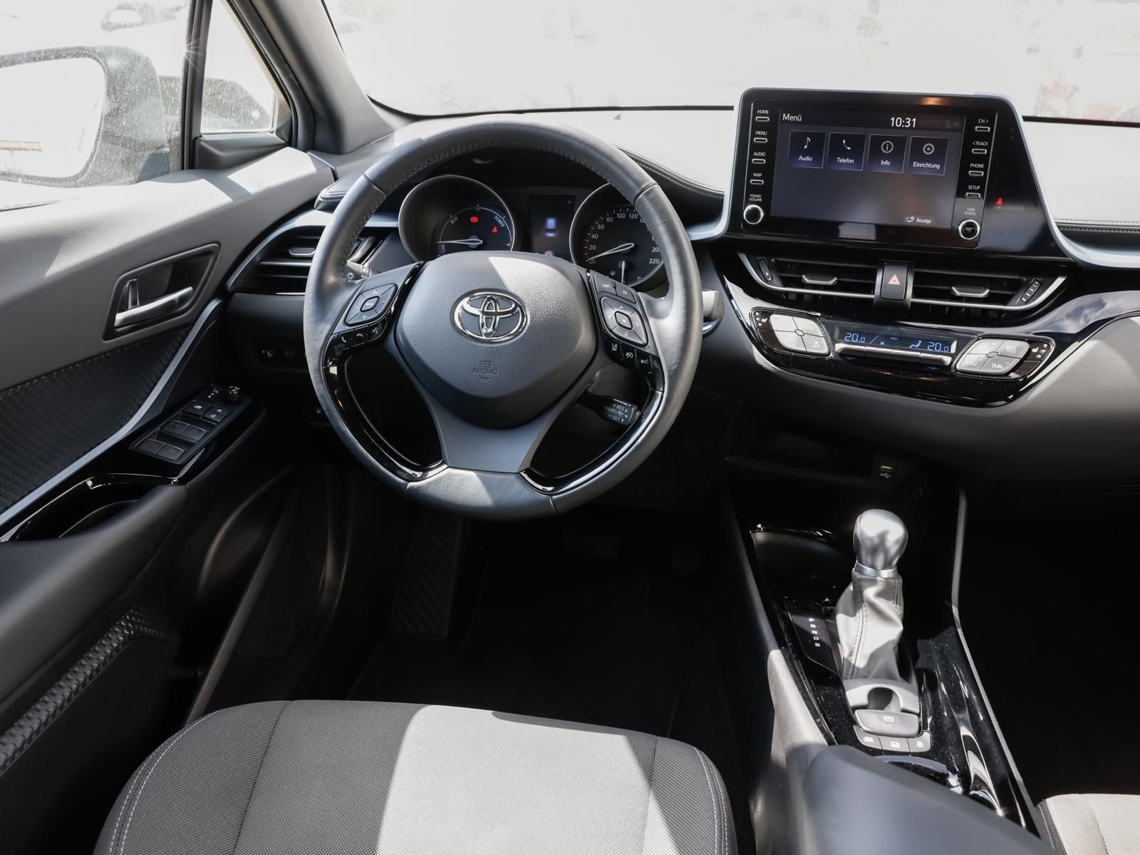 Toyota C-HR 1.8 Hybrid - Samsaru's Car Outlet