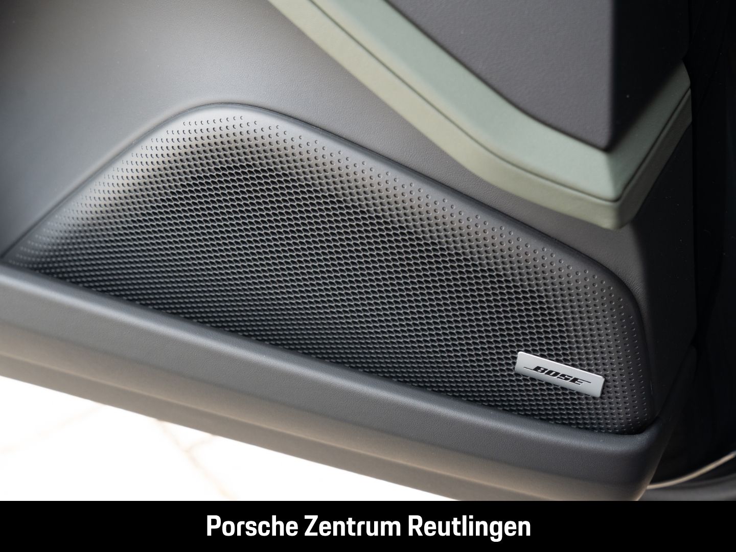 Porsche Panamera 4S E-Hybrid BOSE InnoDrive Surround-Vie