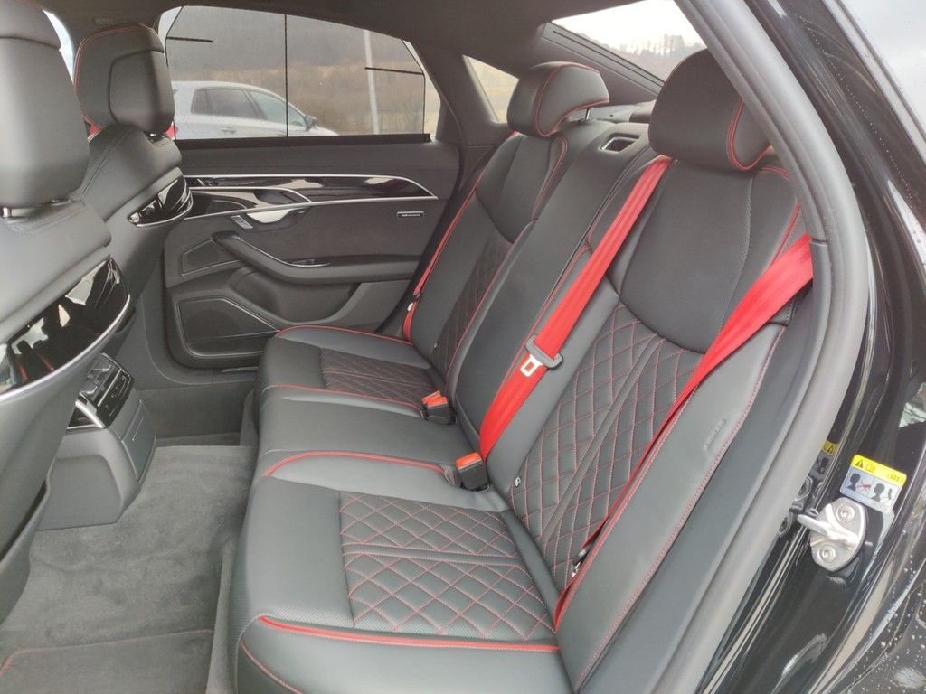 Audi A8 50 TDI quattro S-Line - Samsaru's Car Outlet