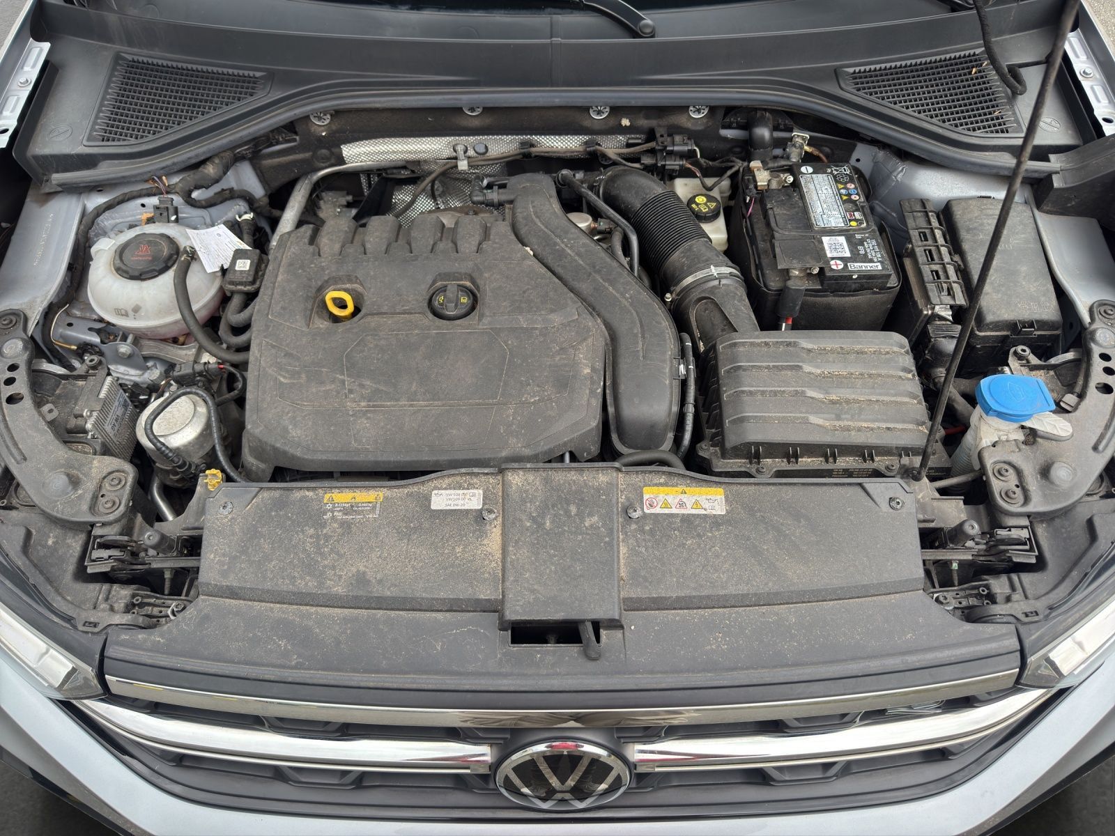 Volkswagen T-Roc R-Line 1.5 TSI - Samsaru's Car Outlet