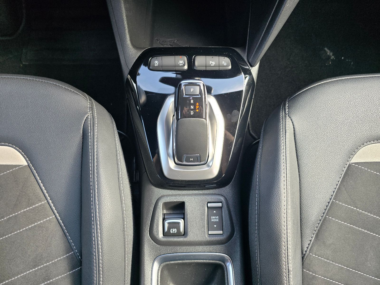 Opel Corsa F Ultimate - Samsaru's Car Outlet