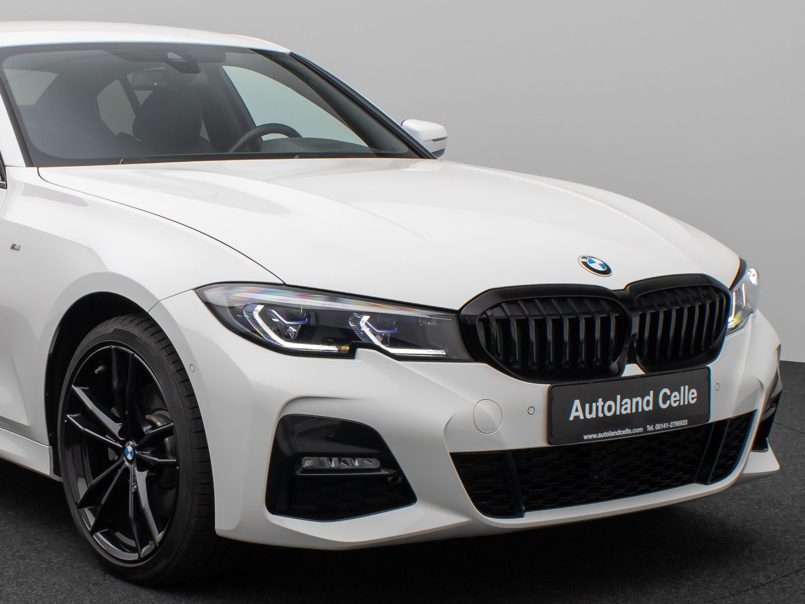 BMW 320e M Sport - Samsaru's Car Outlet
