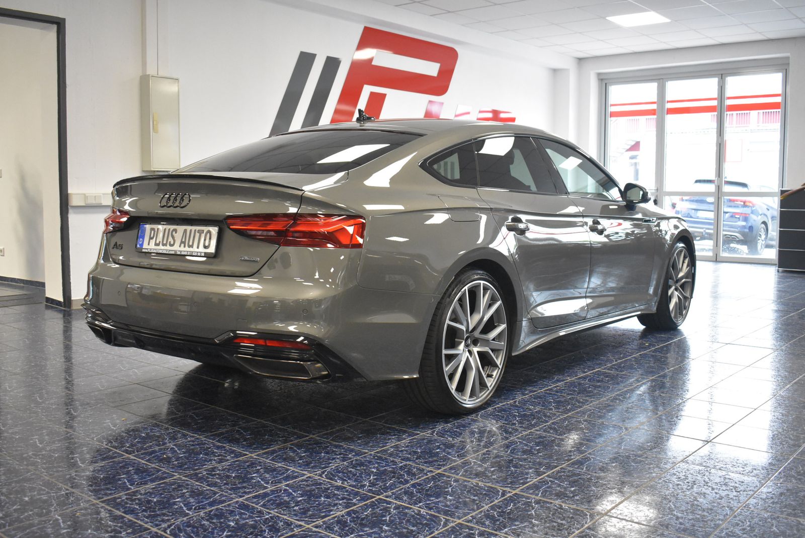 Audi A5 40 TDI Quattro S-line Competit Navi Panor AHK