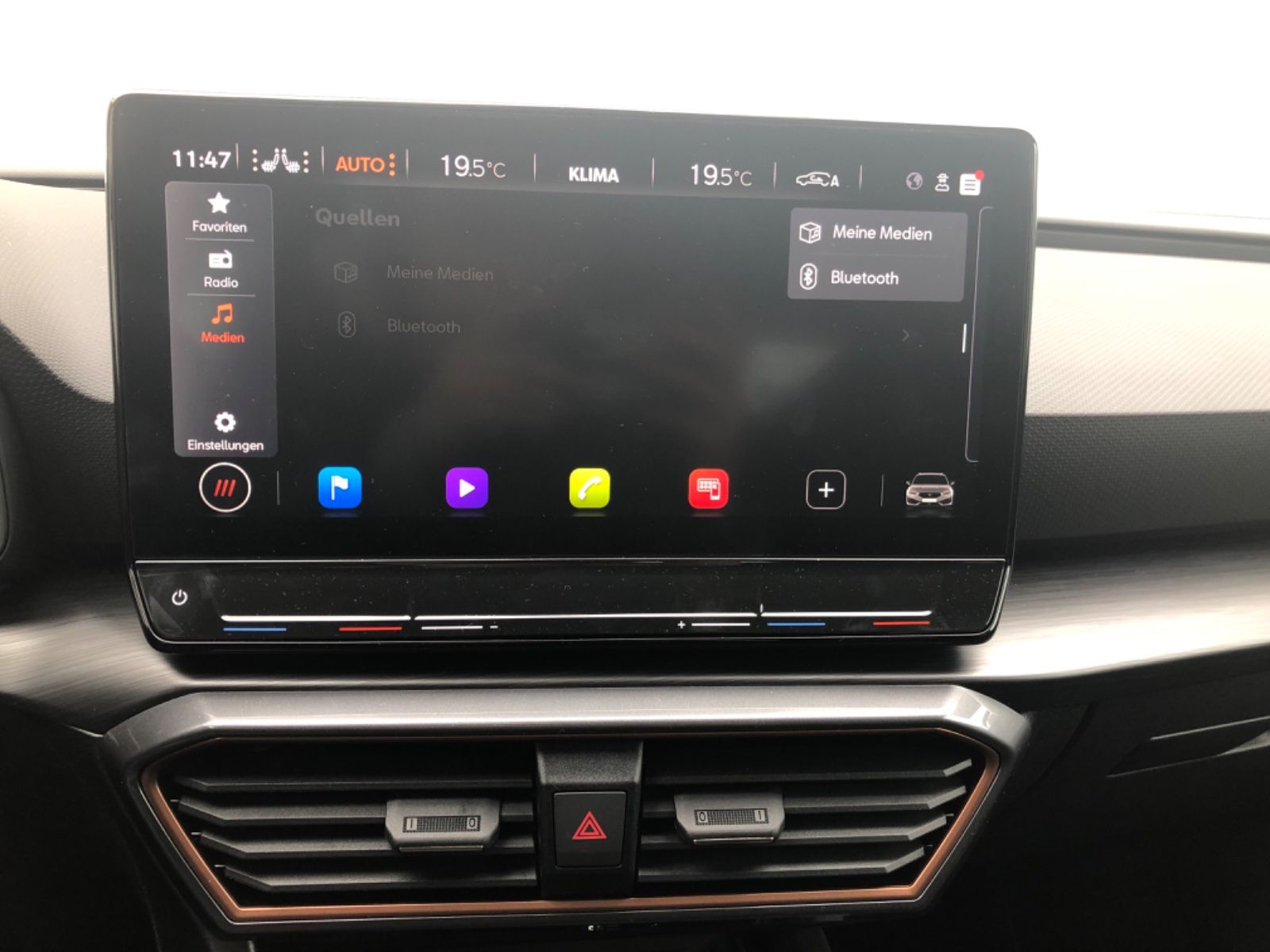 Cupra Leon Sportstourer 1.5 eTSI ACT DSG - Samsaru's Car Outlet