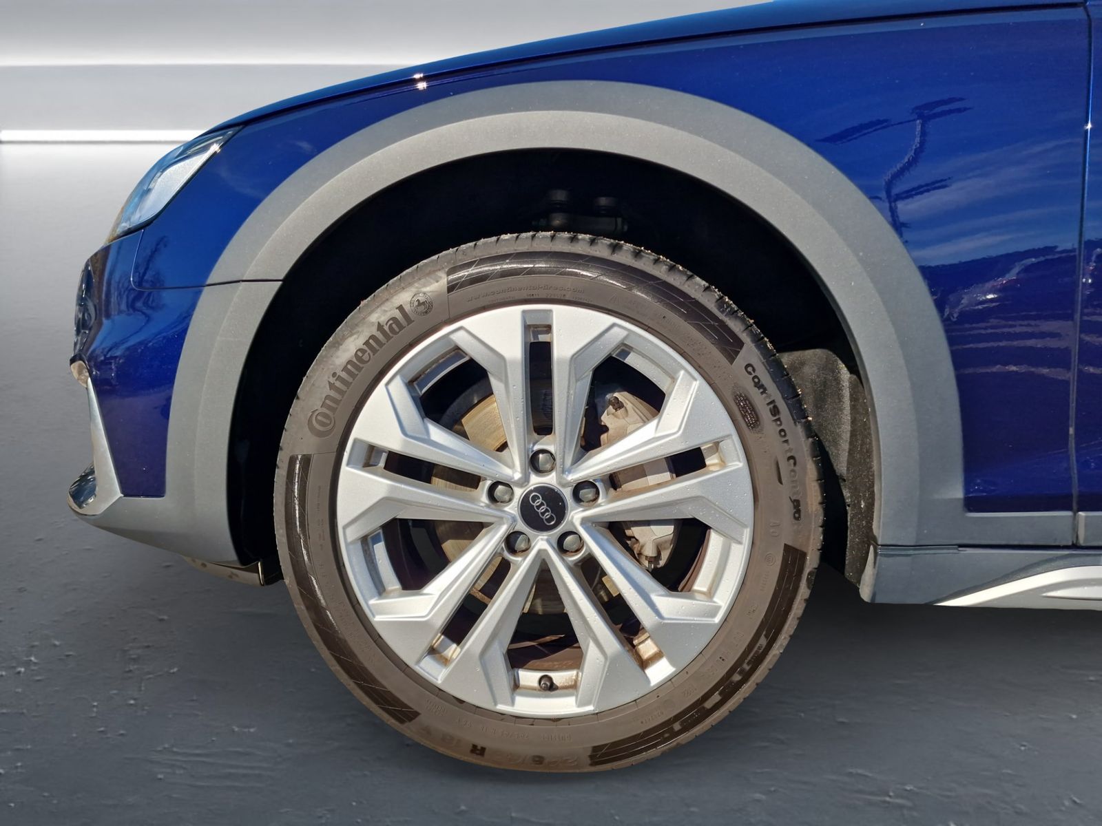 Audi A4 Allroad 40 TDI qu STHZG LED AHK ACC virtual+