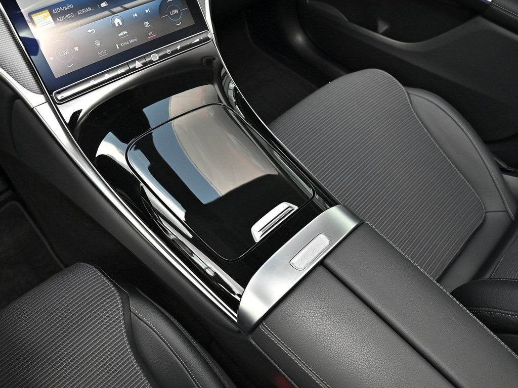 Mercedes-Benz GLC 300 de 4M Avantgarde Advanced Plus - Samsaru's Car Outlet