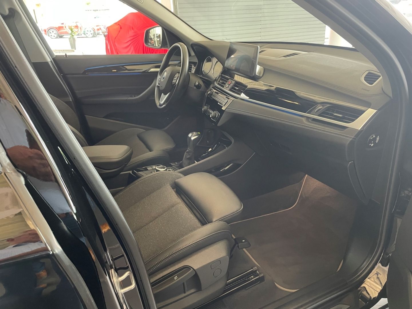 BMW X1 xDrive 25e Sport Line - Samsaru's Car Outlet
