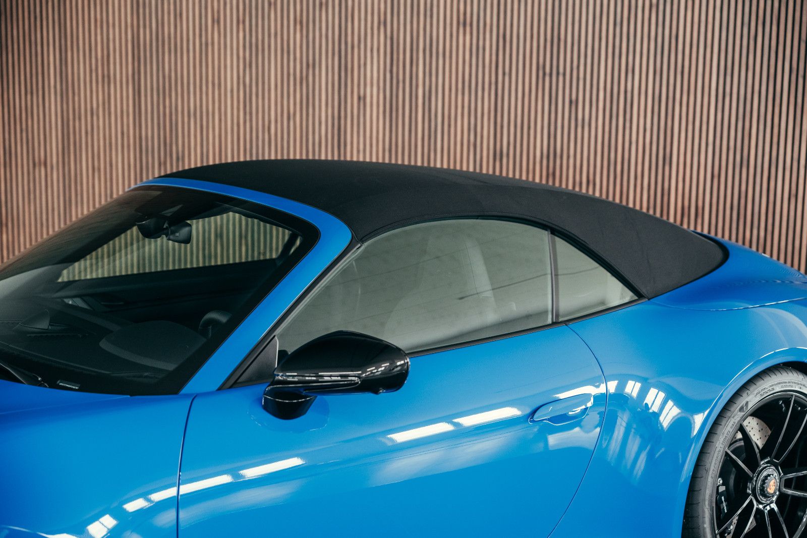 Porsche 992 Carrera 4 GTS Cabriolet, Sharkblue, MwSt awb