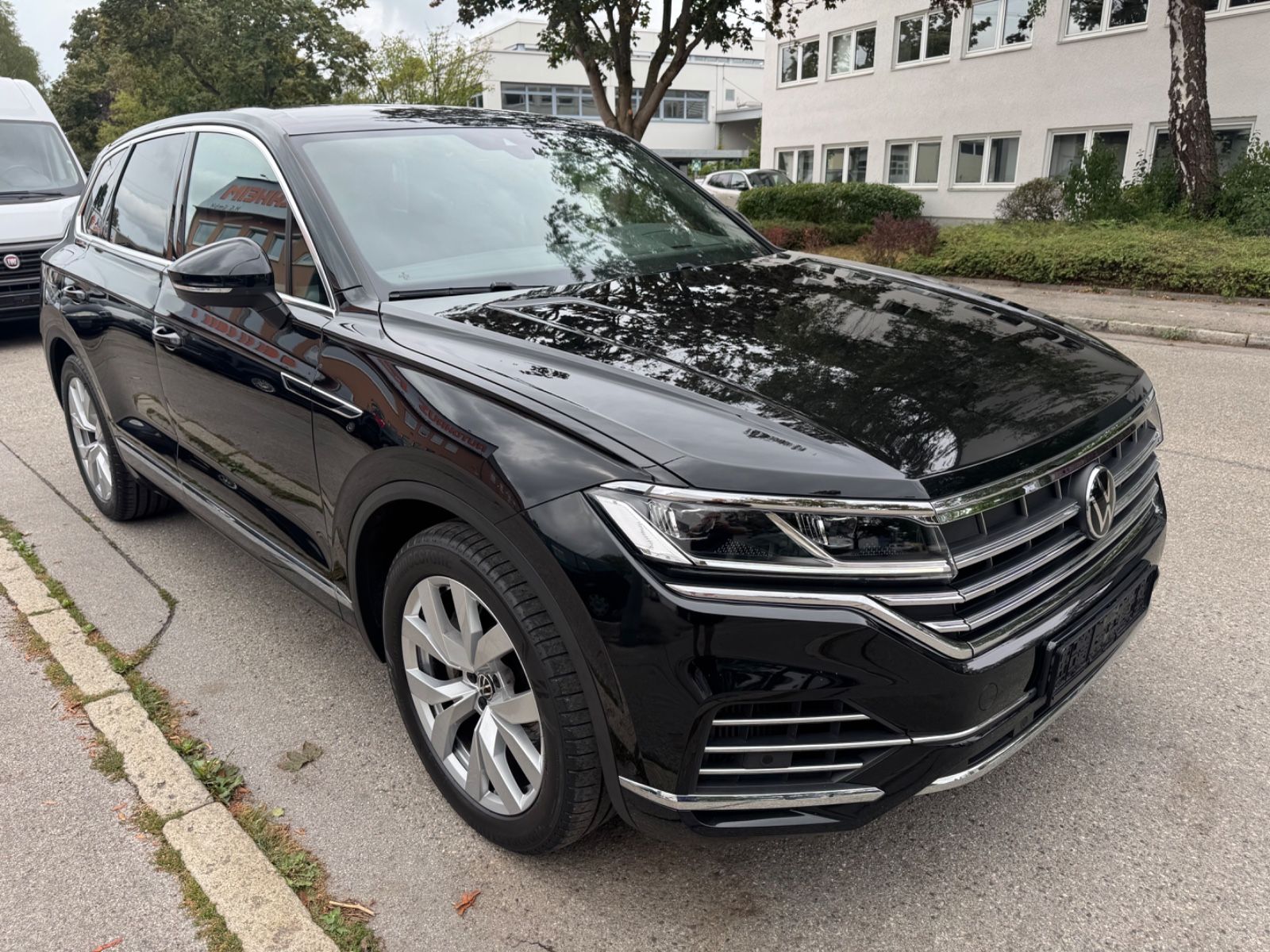 Volkswagen Touareg 3.0TSI/4M/Luft/Inno/Fahr-Ass+/360°/20"