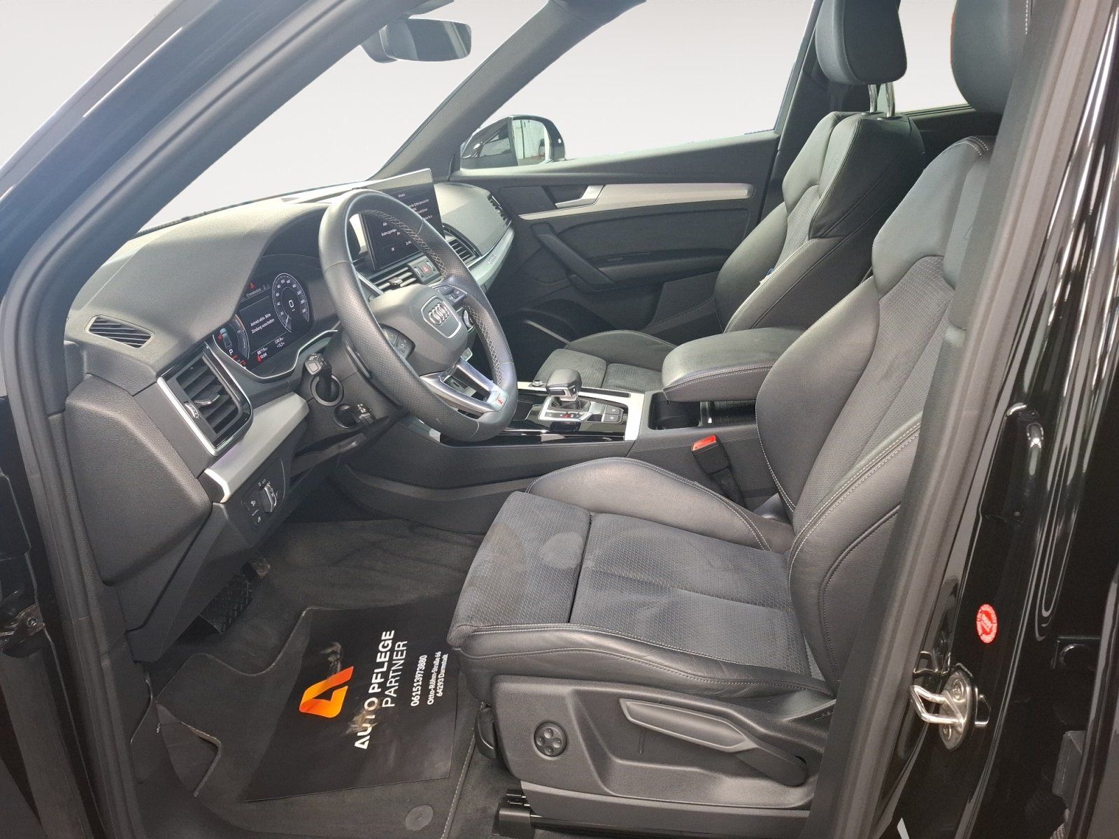 Audi Q5 50 TFSI e quattro S line S-Line AHK Matrix AC