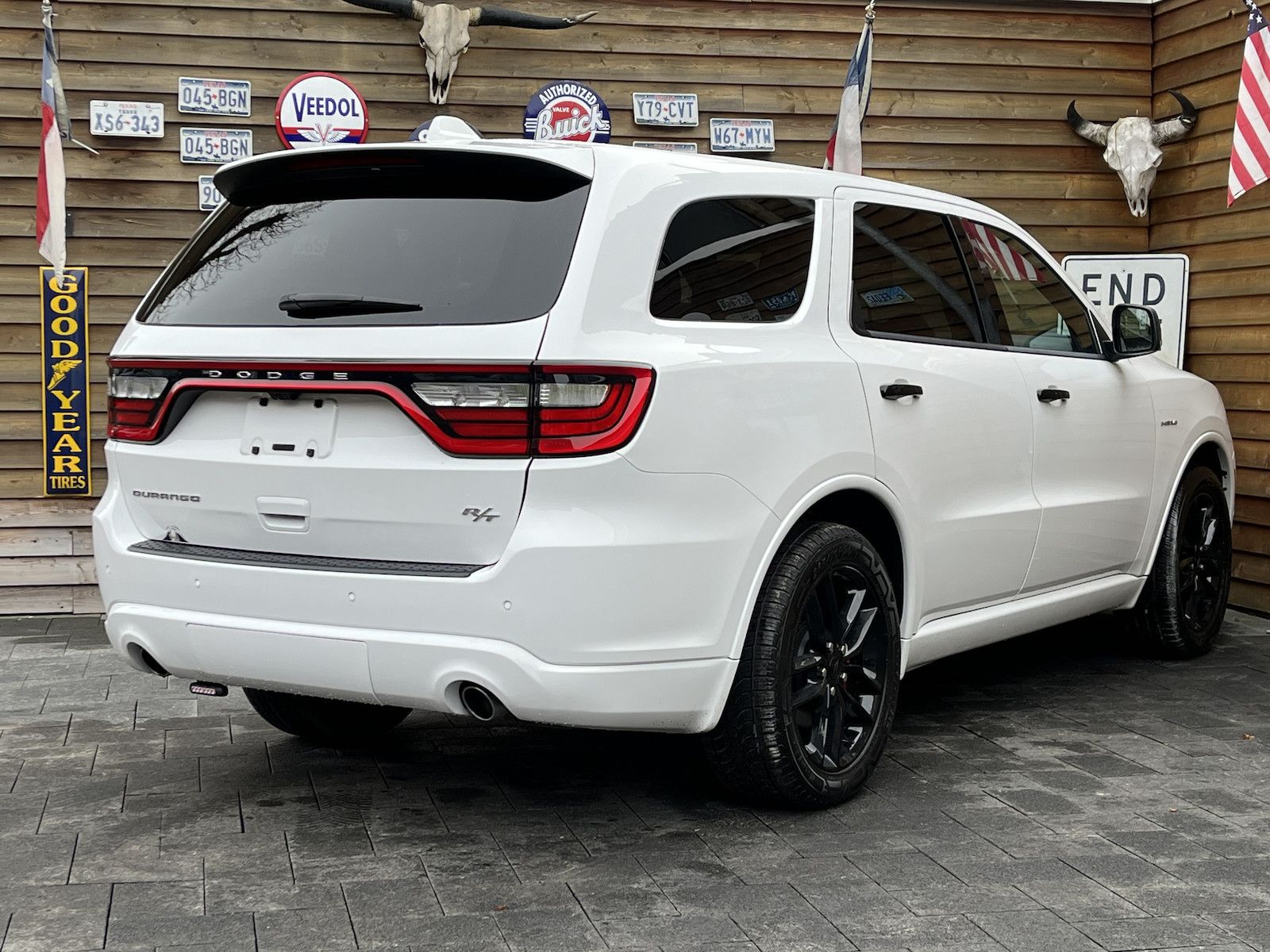 Dodge Durango 5,7L R/T RWD 7S. 10´´ Display SZH LPG