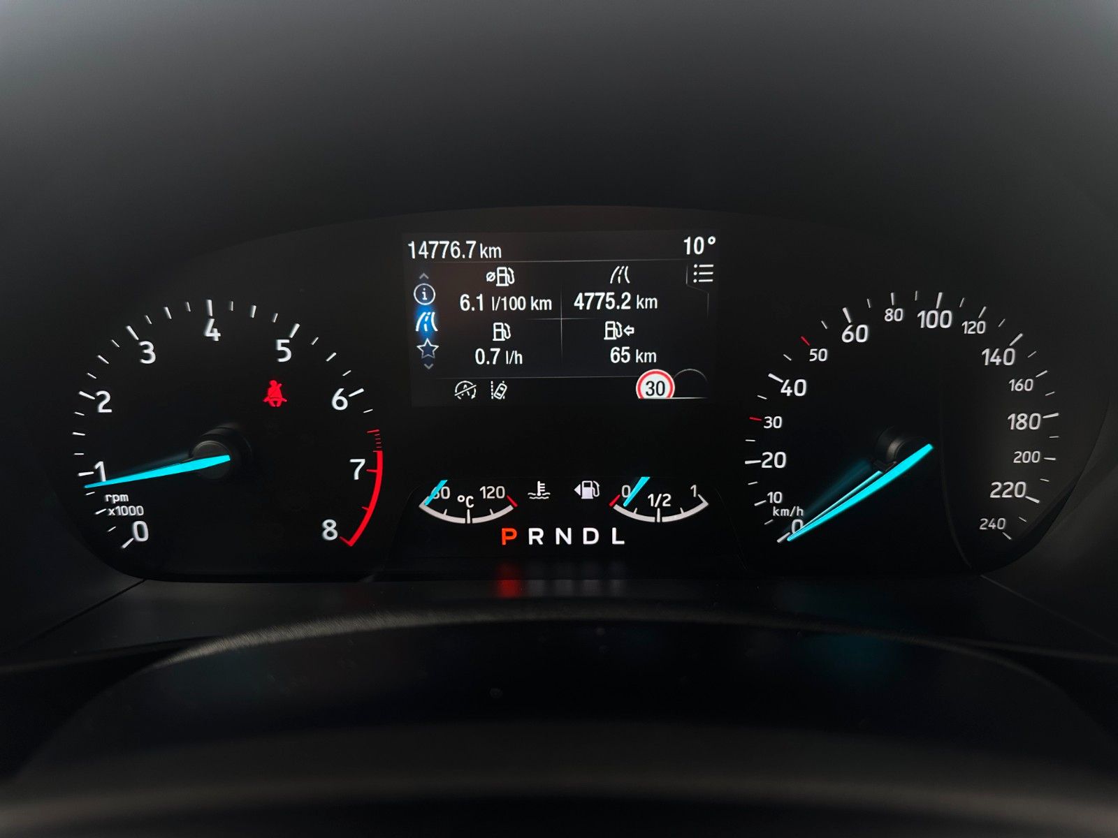 Ford Focus Lim. Titanium| Navi | LED | Assistenzpaket