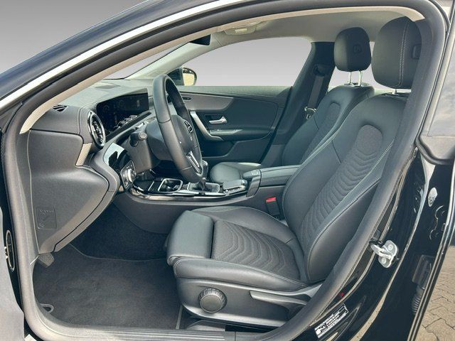 Mercedes-Benz CLA 180 Coupe - Samsaru's Car Outlet
