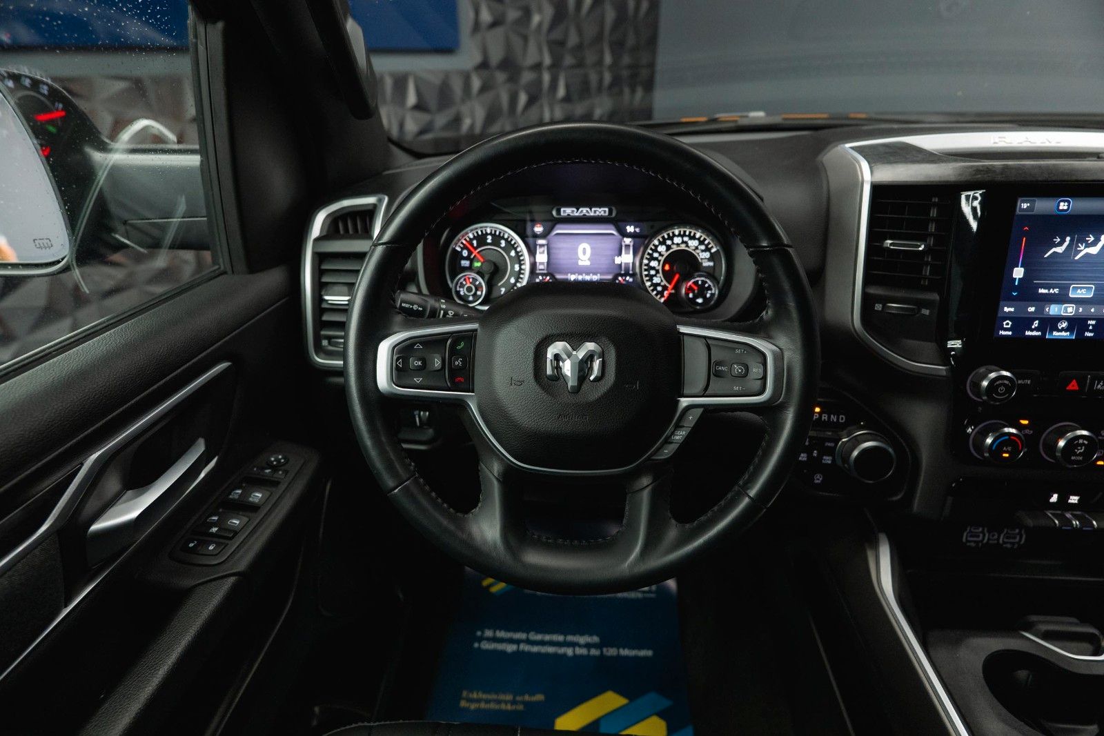 Dodge RAM 5.7 V8 HEMI 4x4 OFFROAD Night-Paket *LED*19%