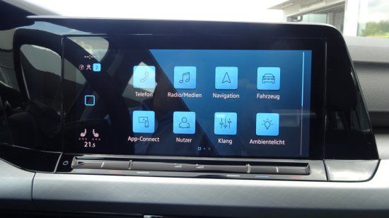 Volkswagen Golf VIII Variant 1.5 eTSI Life DSG - Samsaru's Car Outlet