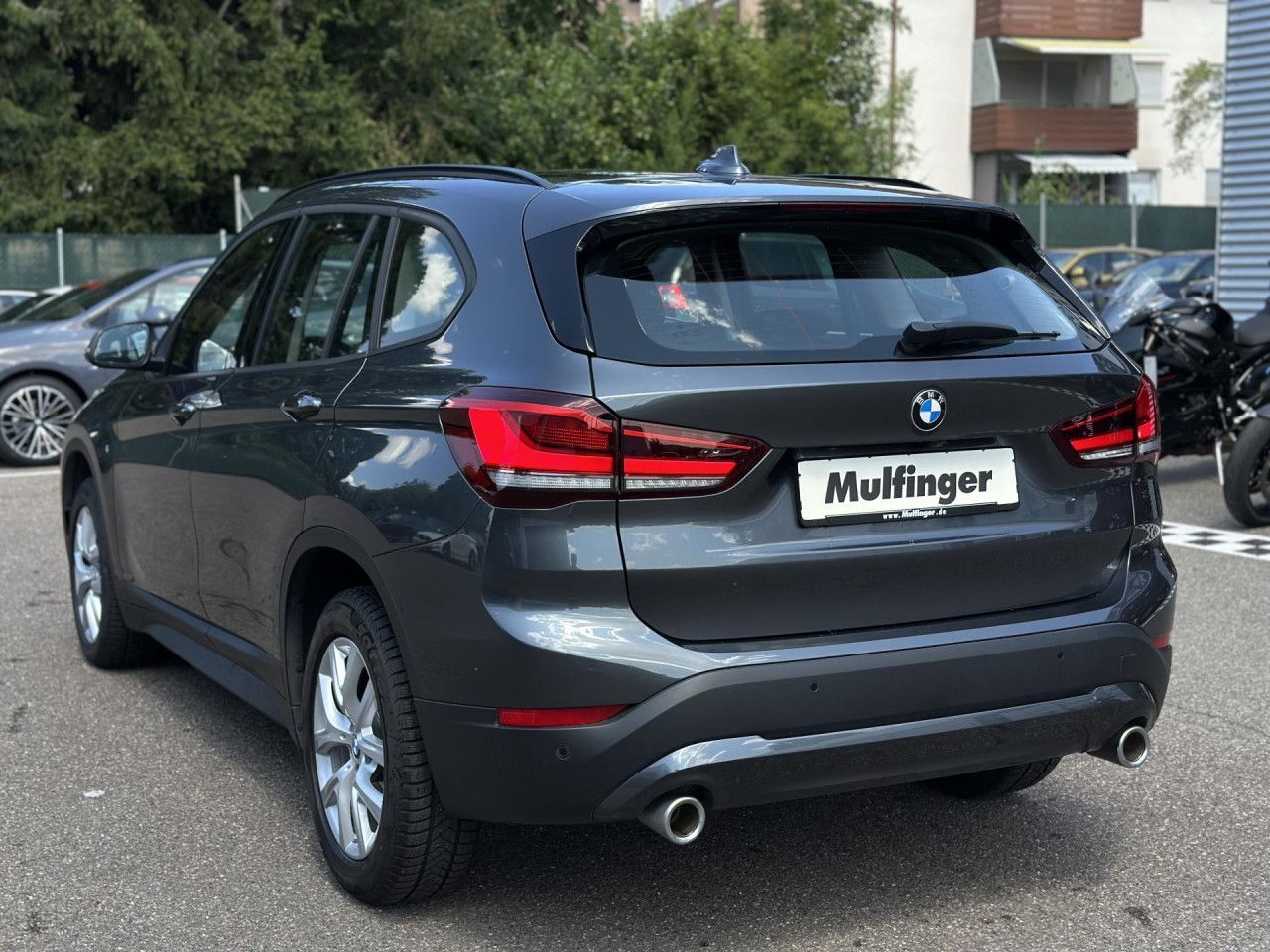BMW X1 xDrive20i - Samsaru's Car Outlet