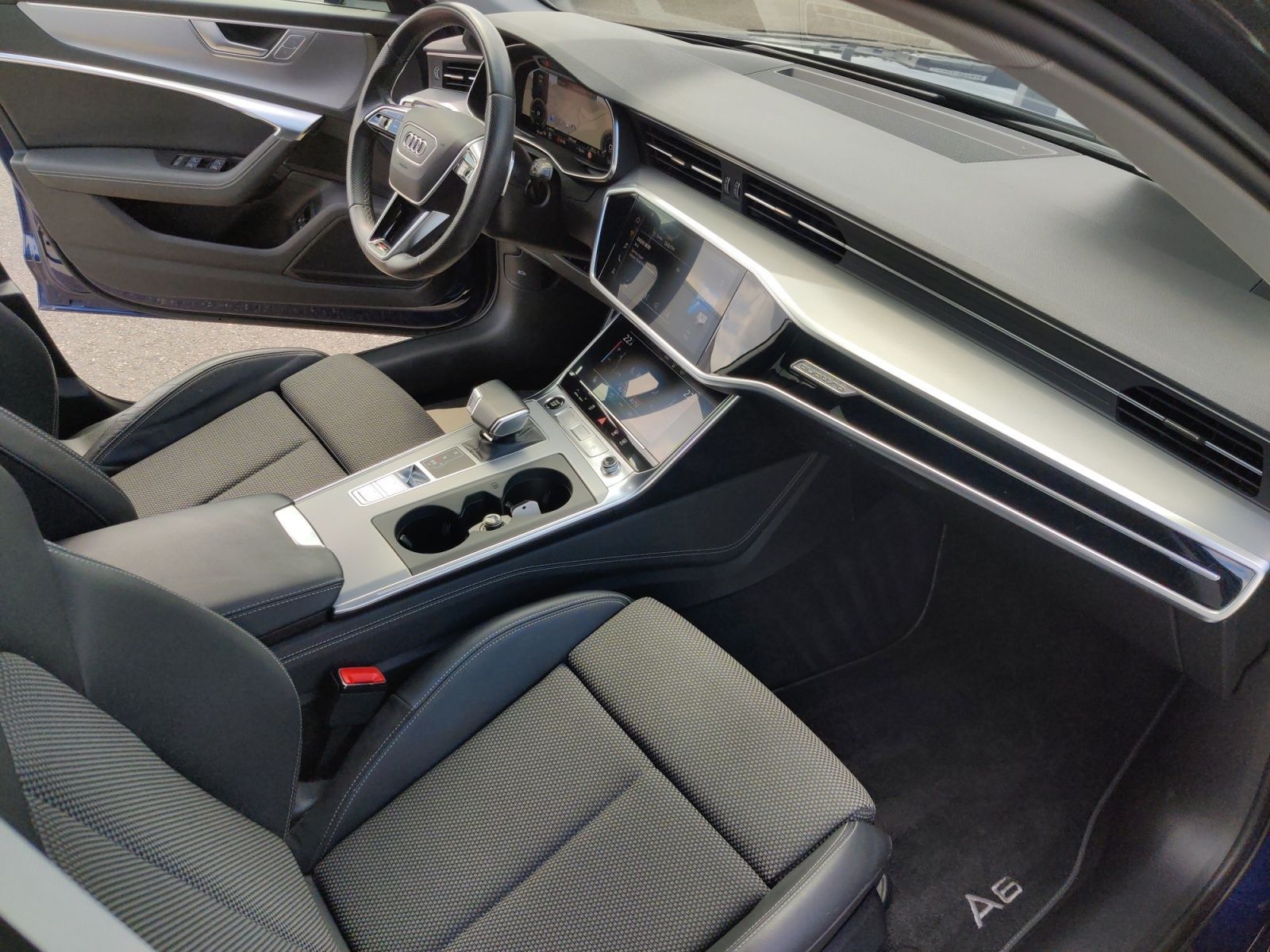 Audi A6 Avant 55 TFSI e q. S-Tronic Sport - Samsaru's Car Outlet