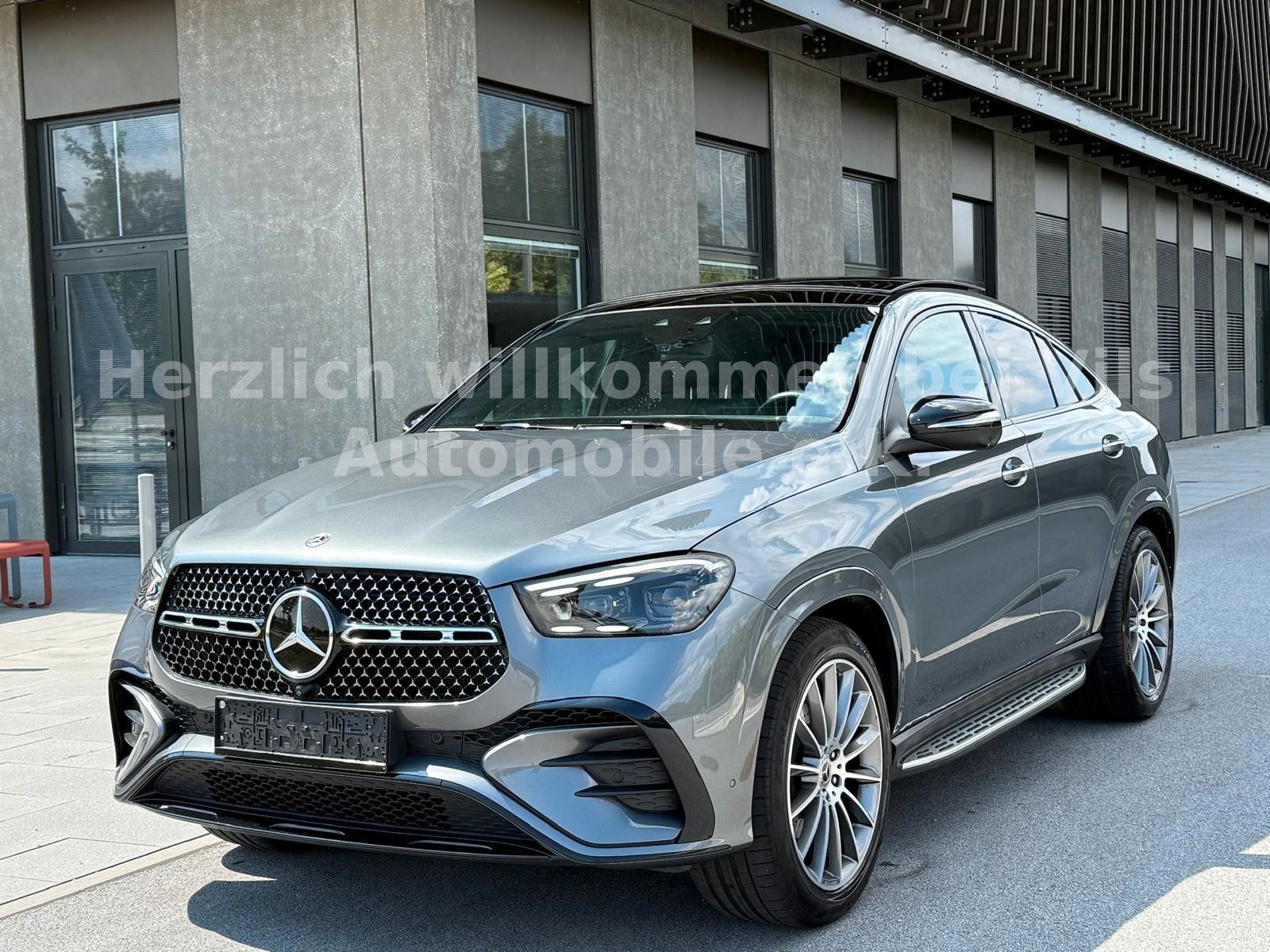 Mercedes-Benz GLE 300d 4M Coupe AMG *PANO*HUD*LUFT*BURM*21"*VO