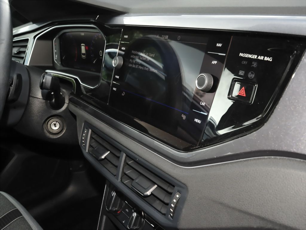 Volkswagen Polo 1.0 TSI Style DSG - Samsaru's Car Outlet