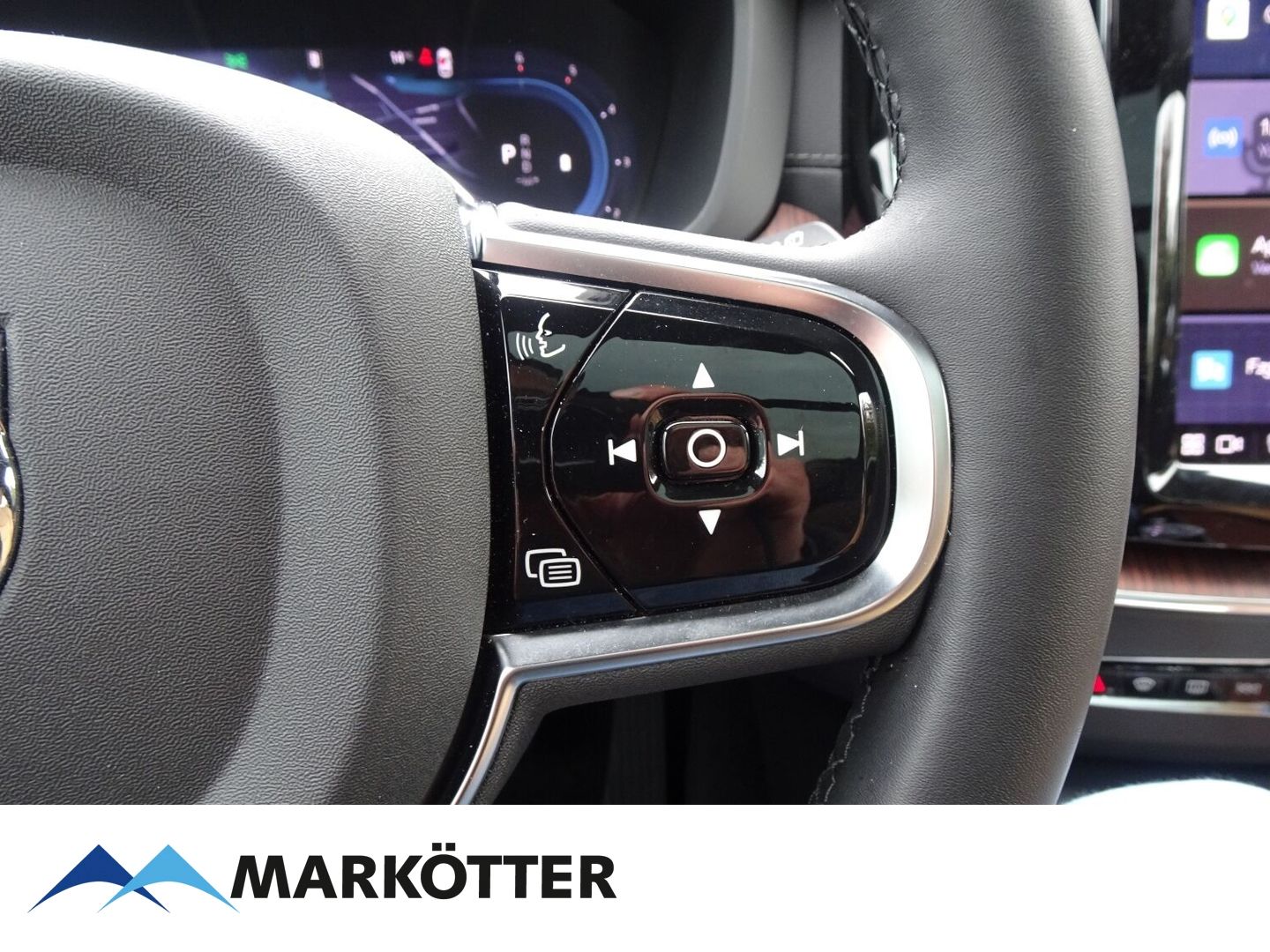 Volvo XC60 B4 AWD Ultimate Dark - Samsaru's Car Outlet