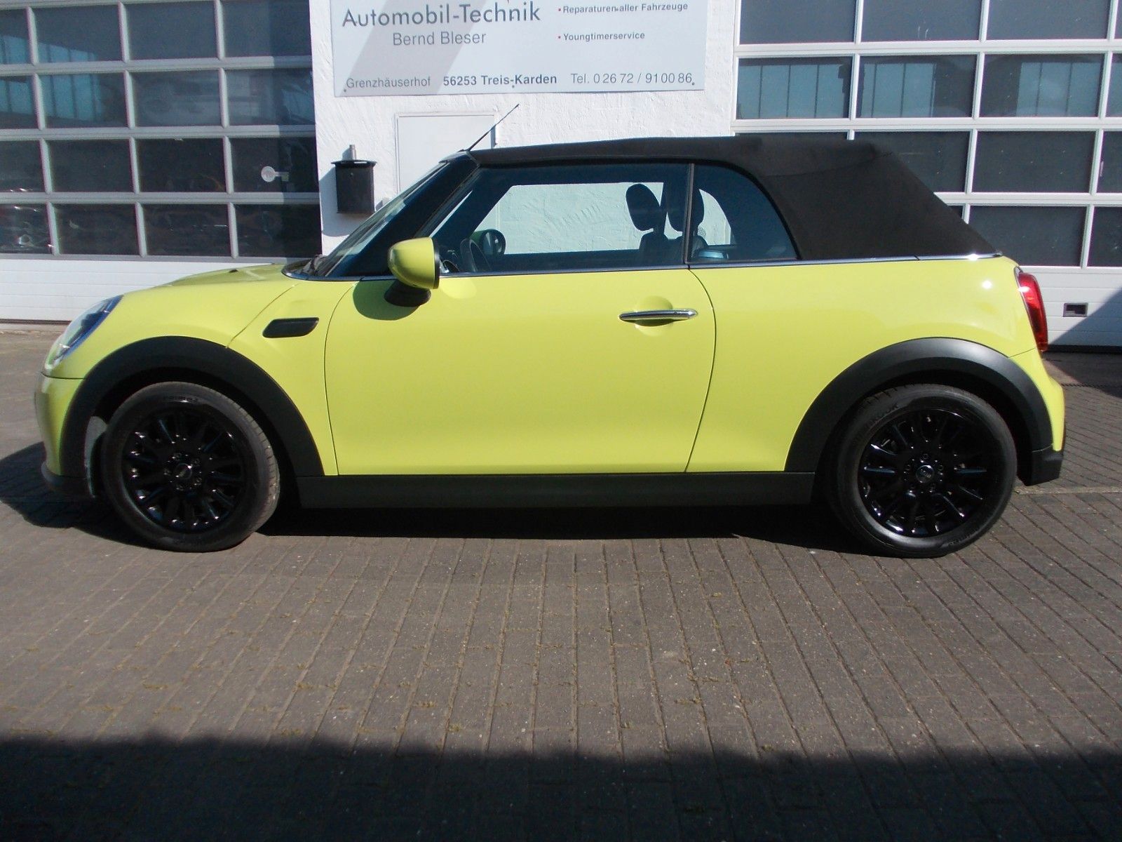 MINI COOPER Cabrio Cooper Classic - Samsaru's Car Outlet