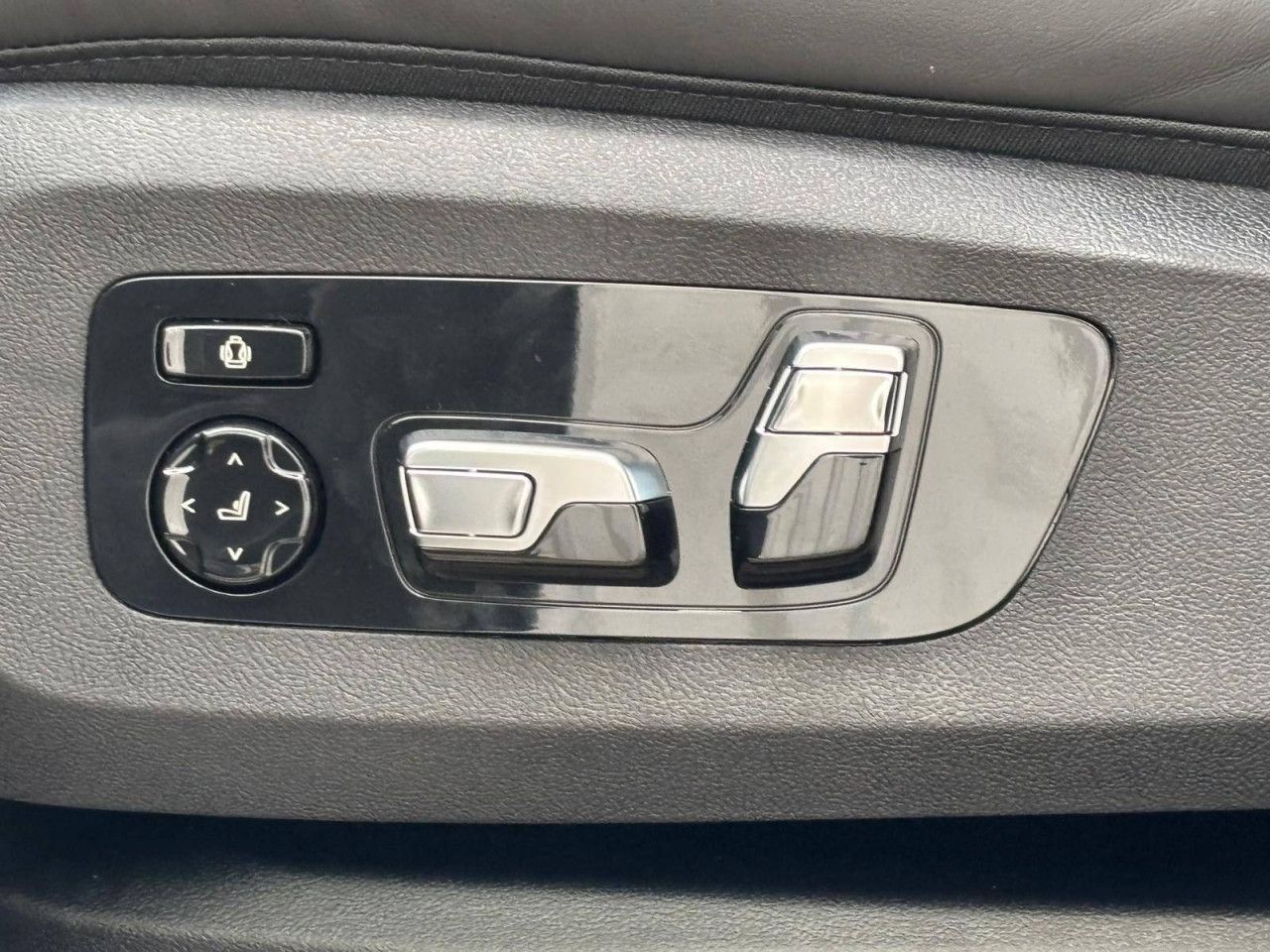 BMW X6 xDrive30d M Sport DA.Prof. Bowers SkyLounge 2