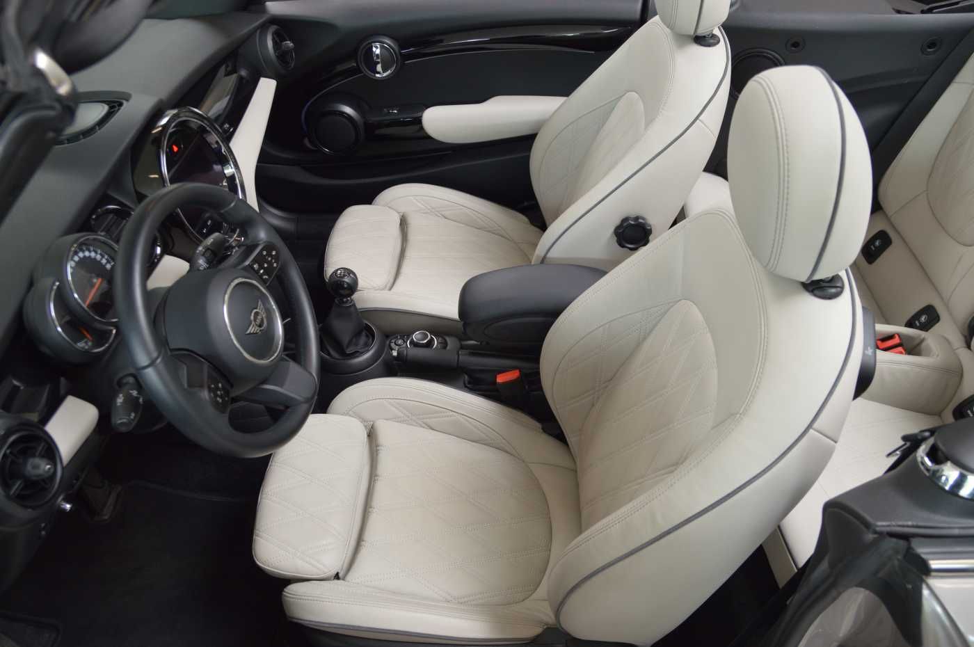 MINI CABRIO Cooper Classic - Samsaru's Car Outlet