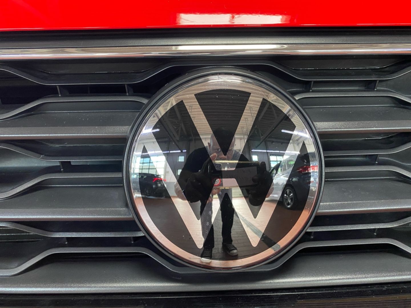 Volkswagen T-Roc 1.5 TSI DSG Style Black - Samsaru's Car Outlet