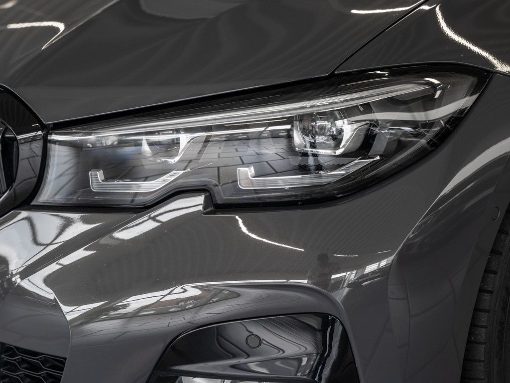 BMW 320d Touring M-Sportpaket - Samsaru's Car Outlet