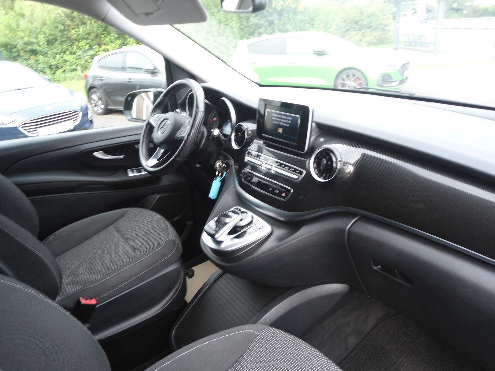 Mercedes-Benz V 300 d LANG Edition AMG - Samsaru's Car Outlet