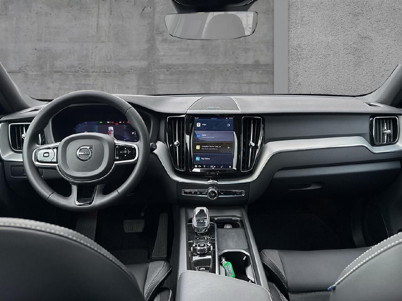 Volvo XC60 B4B Plus Dark 2WD - Samsaru's Car Outlet