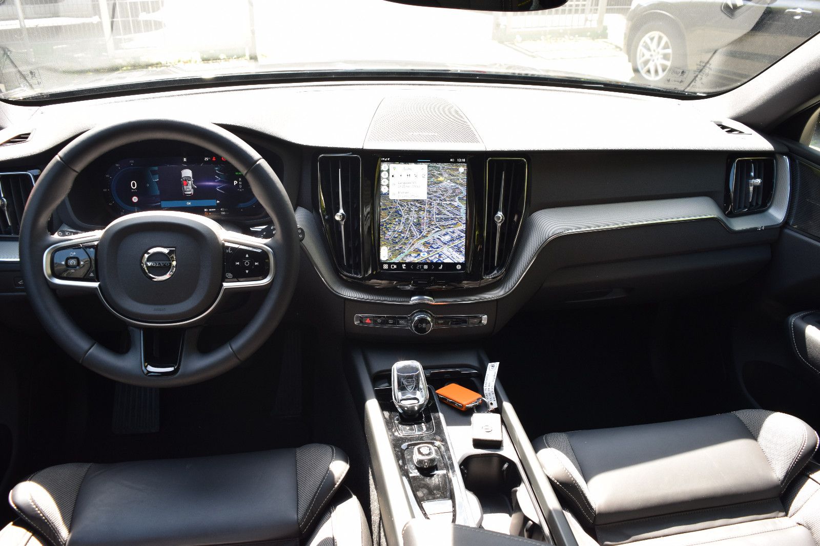 Volvo XC60 T6 Plus Black Edition - Samsaru's Car Outlet