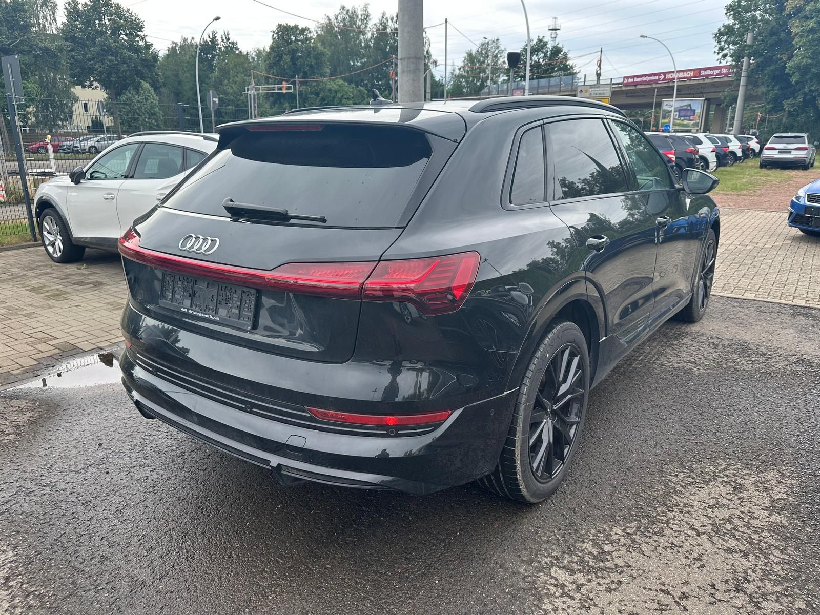 Audi e-tron 55 quattro S line 95kWh AHK|B&O|Sportsitz